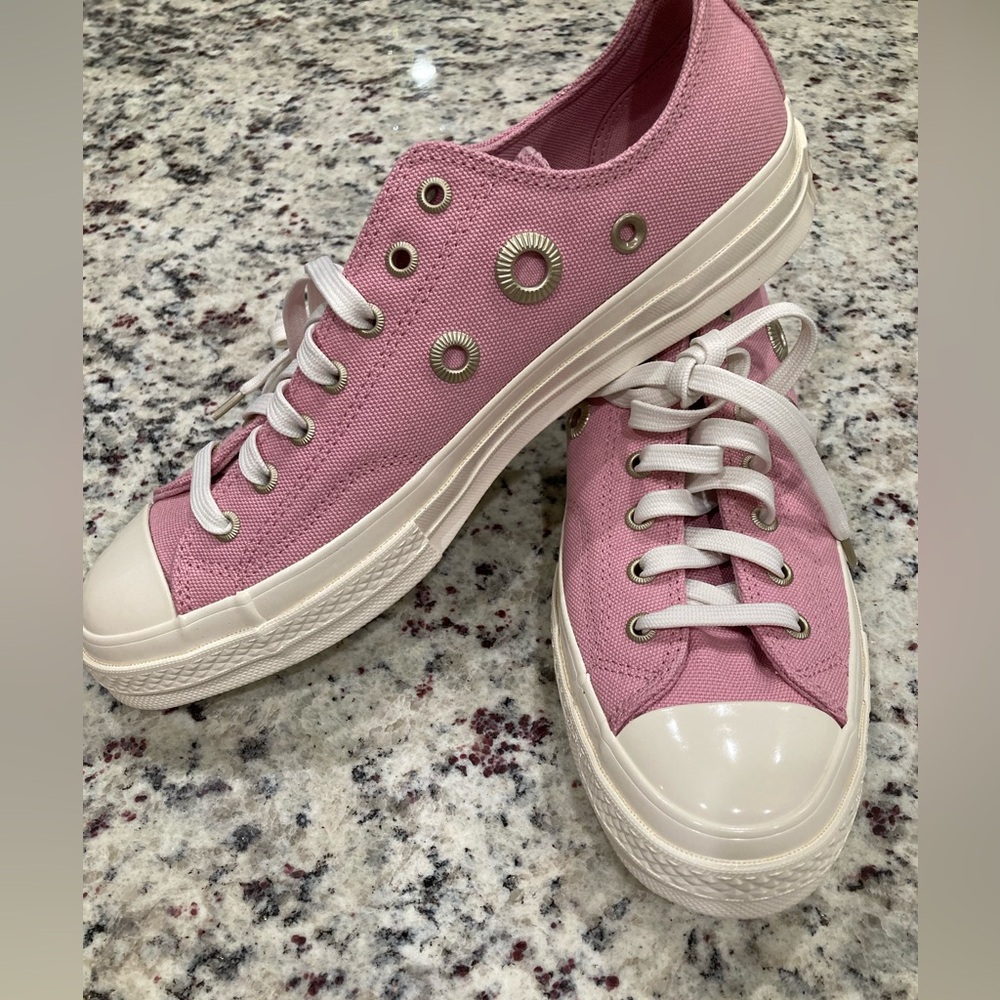 Pink Converse Allstars